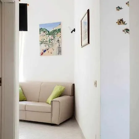 Donna Sara In Corte Amalfitana